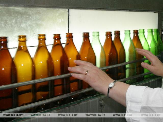 Лукашенко поддержал проект указа о внедрении депозитно-залоговой системы в работе с упаковкой